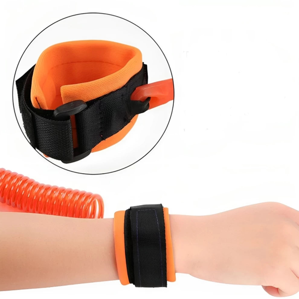 Anti-lost child safety bracelet with 360 degree rotation