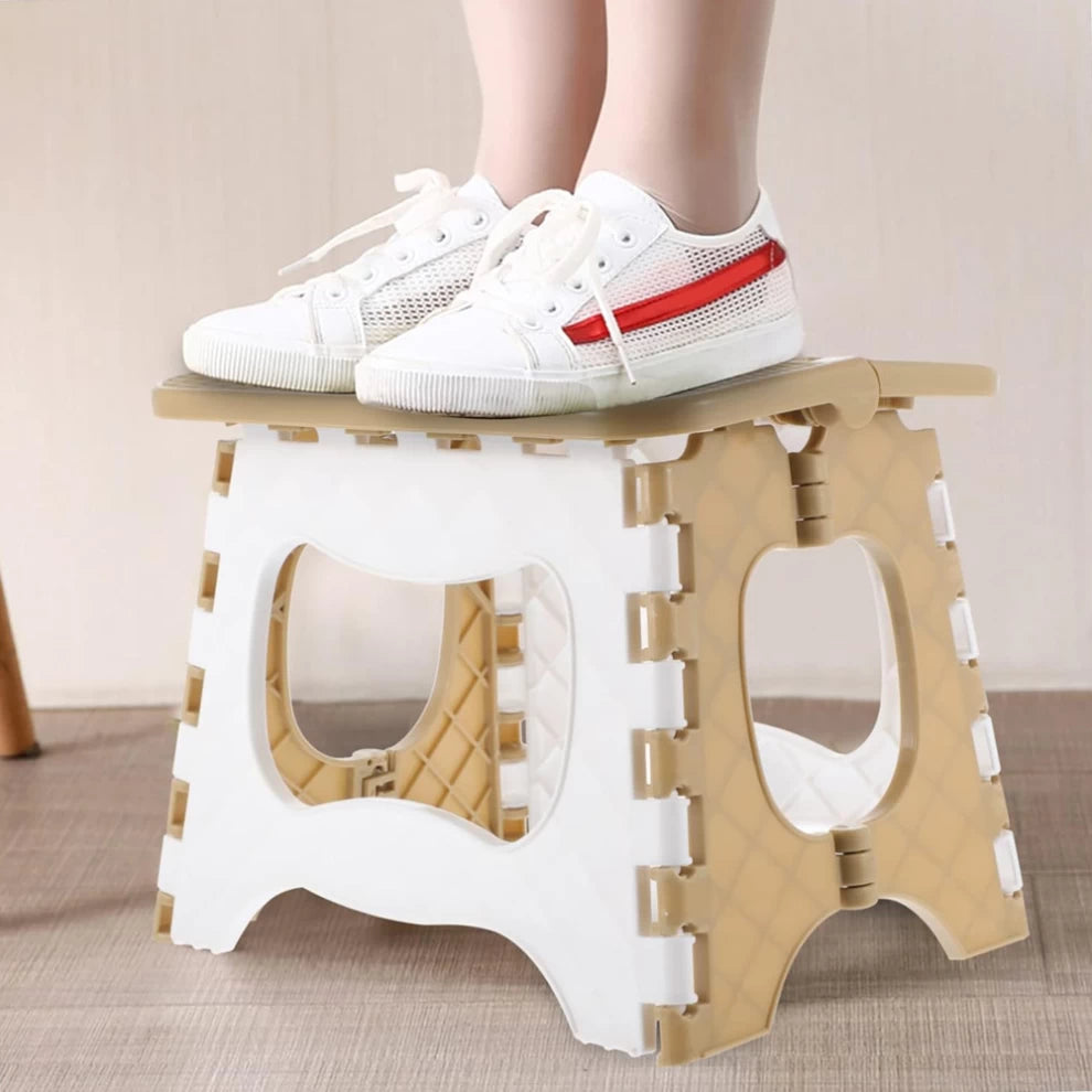 Small Portable folding stool, Easy To Store Anti Slip