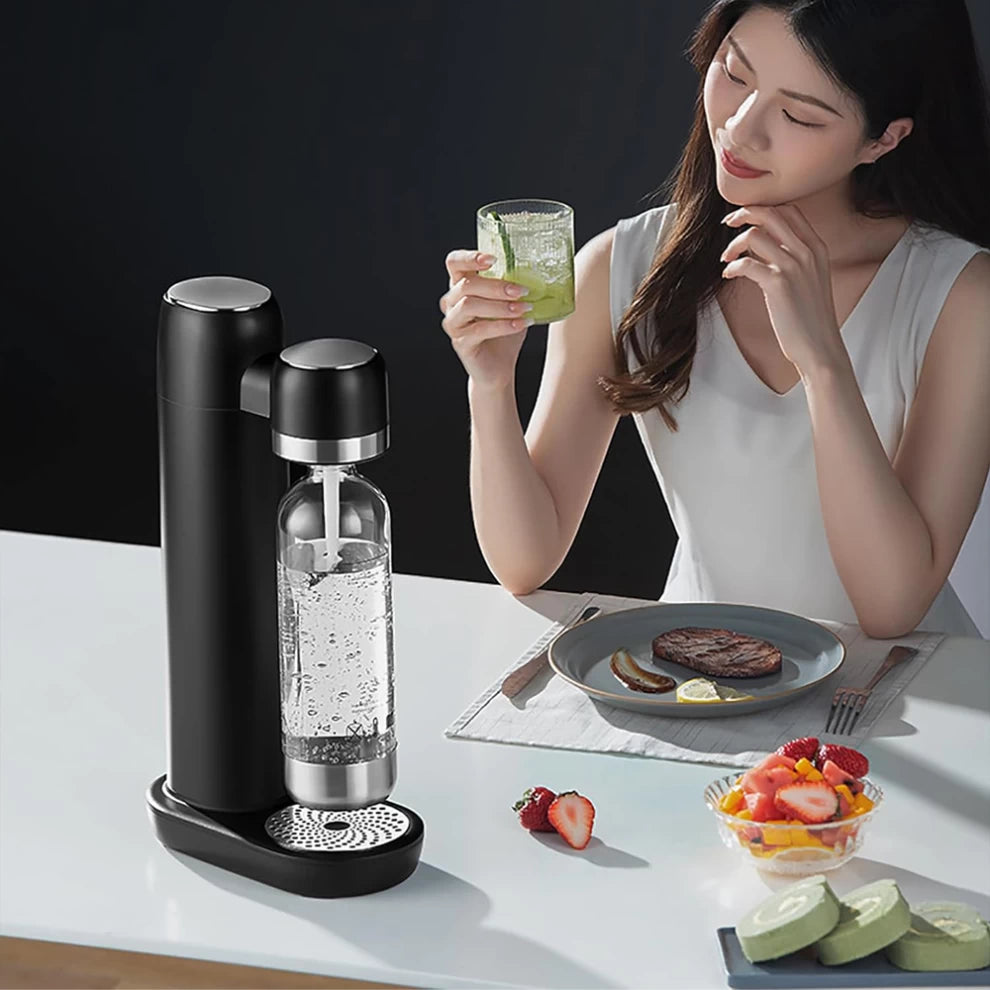 Soda & Sparkling Water Maker With CO2 Gas Cylinder
